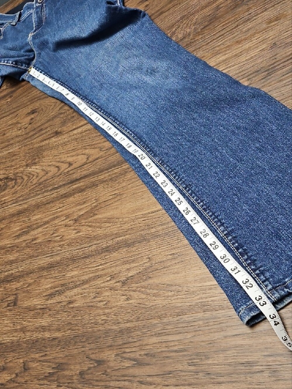 Aura by Wrangler Flare Jeans Medium Wash 11/12 x 34 - Picture 7 of 14